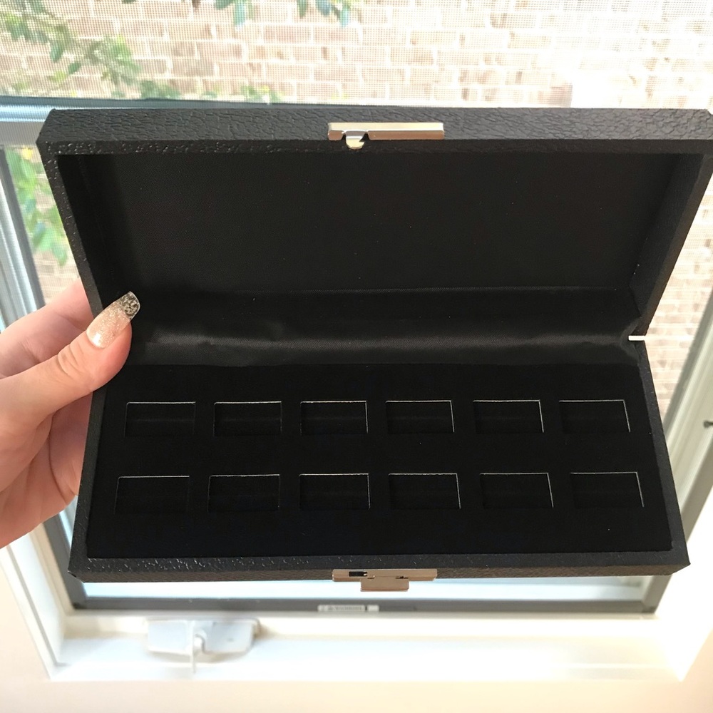 RING TRAVEL CASE - Picture 2 of 8